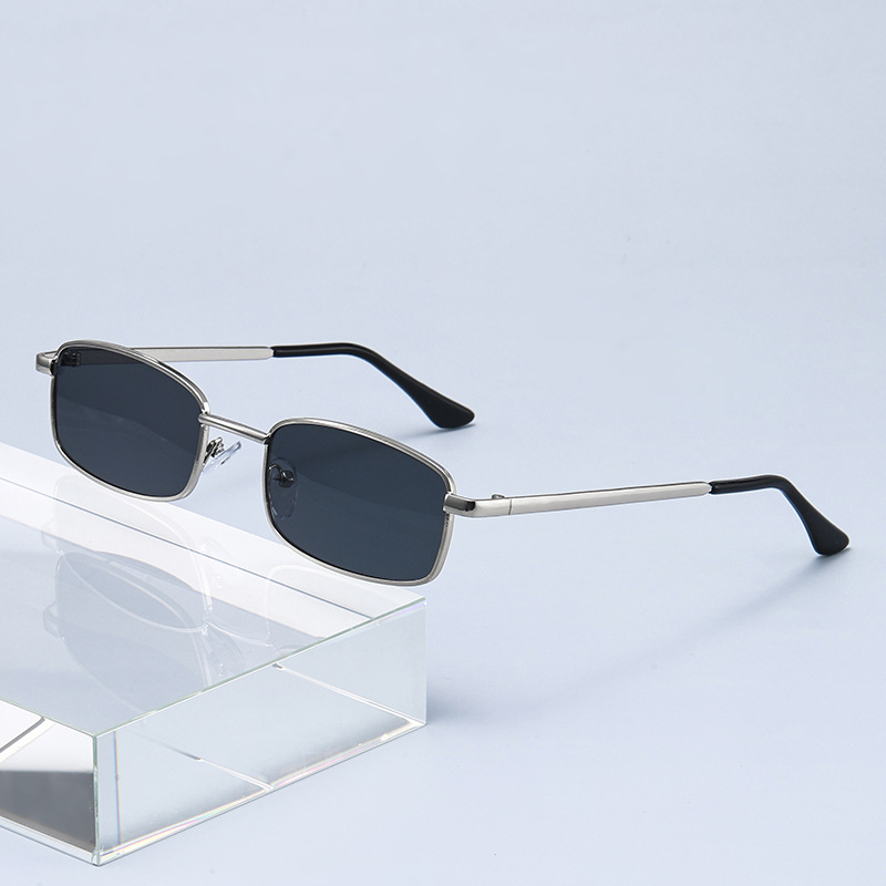 Okulary przeciwsłoneczne w sty – Vintage Fashion Streetwear recenzja i cena
