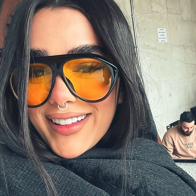 Modne, duże okulary przeciwsło – Vintage Fashion Streetwear recenzja i cena